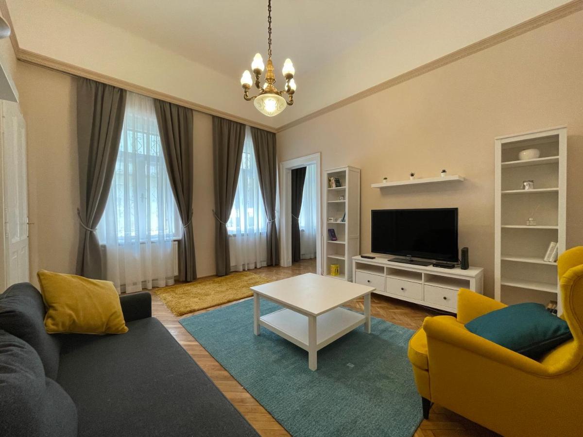 Fullmoon Apartments 1 Σέγκεντ Εξωτερικό φωτογραφία